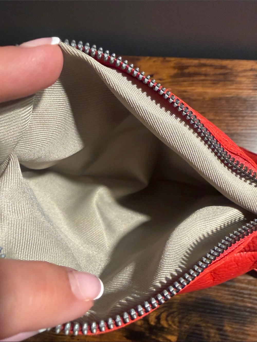 AMERICAN LEATHER CO Shoulder Bag - Sleek Everyday Carry - Picture 8 of 11